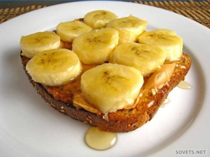 Toast alla banana per colazione
