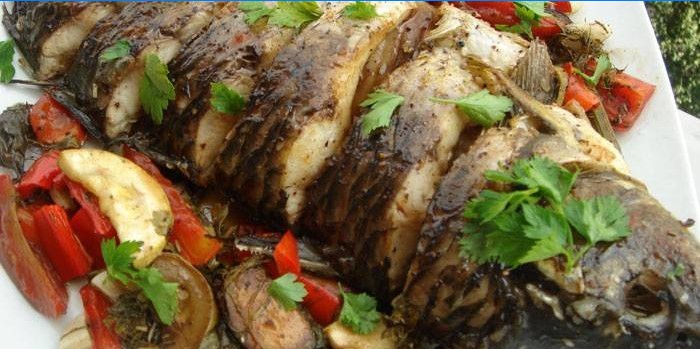 Pesce al forno con verdure