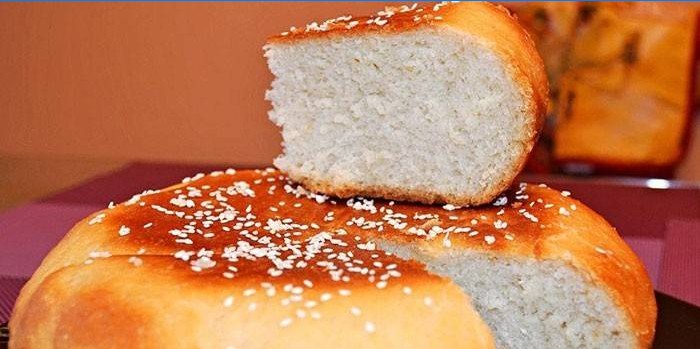 Pane integrale fatto in casa in semi di sesamo