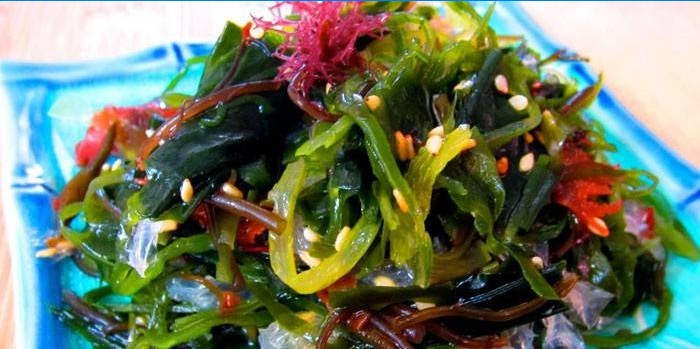 Insalata di alghe in stile asiatico