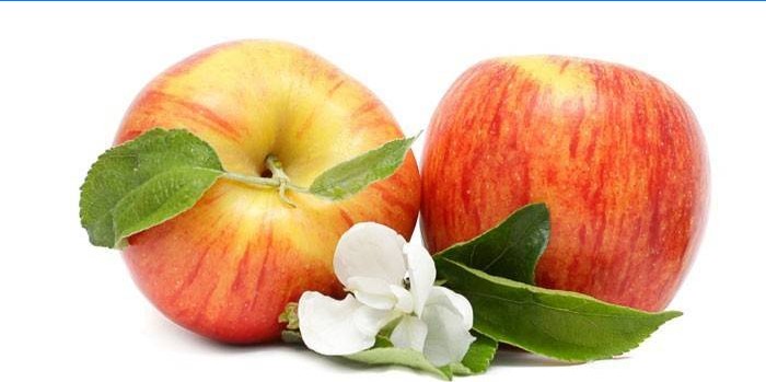 Due mele mature