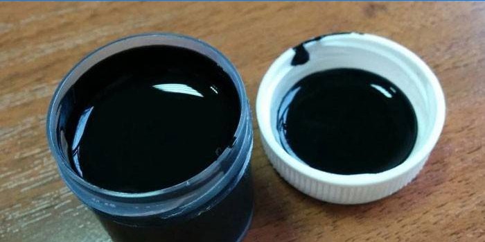 Pelle liquida in un barattolo