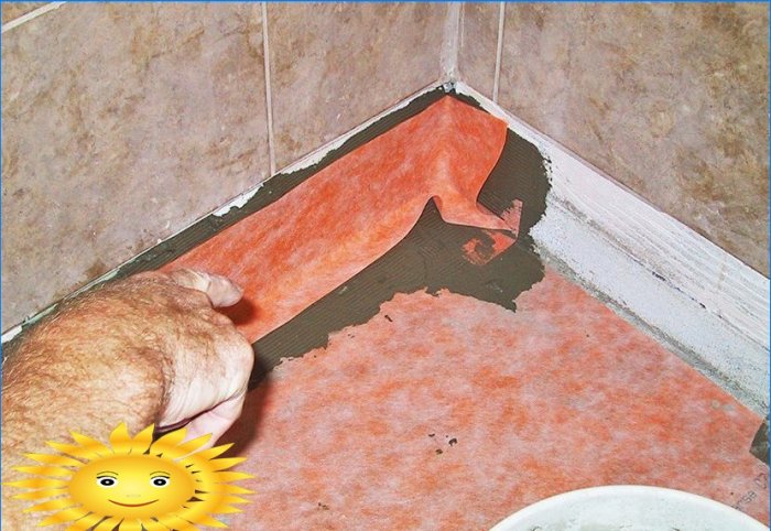 Impermeabilizzazione di un bagno sotto le piastrelle