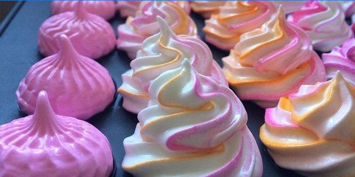 Meringa francese multicolore