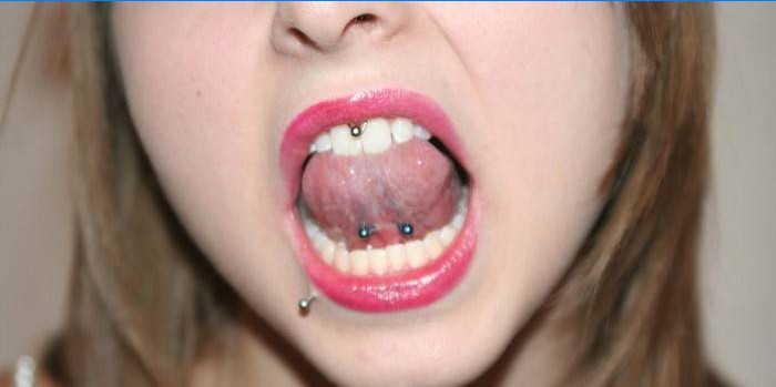 Piercing alla linguetta