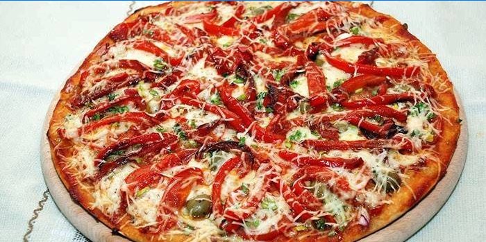 Speziato con pomodori e peperoncino