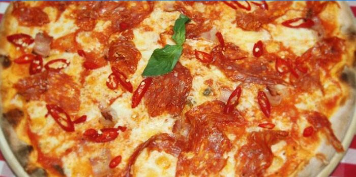Con salsa di cipolla e peperoncino