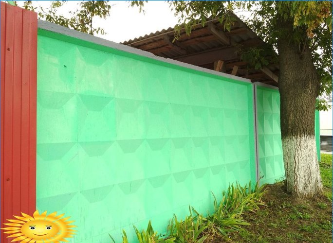 Come dipingere una recinzione di cemento