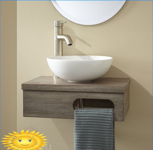 Mini-lavandini all'interno del bagno e della toilette