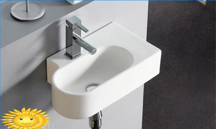 Mini-lavandini all'interno del bagno e della toilette