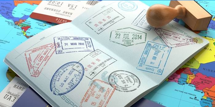 Contrassegni di entrata e di uscita del passaporto