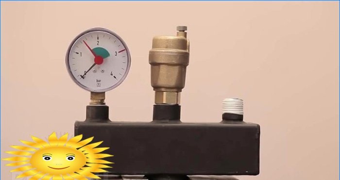 Caratteristiche di installazione di una caldaia a combustibile solido a doppio circuito