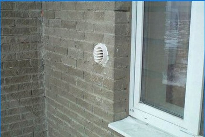 Ventilazione naturale e meccanica di locali residenziali