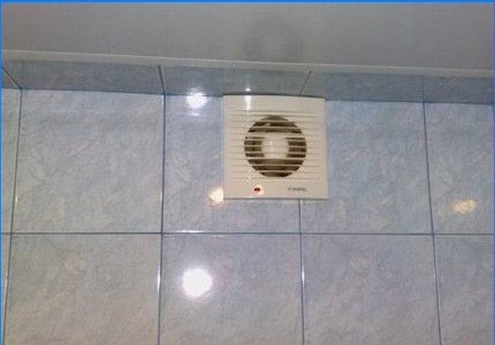 Ventilazione naturale e meccanica di locali residenziali