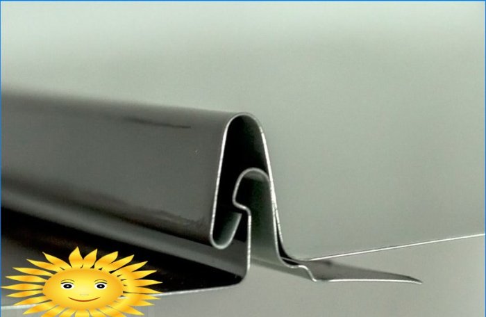 Costruzione e installazione di coperture con giunti a doppia aggraffatura