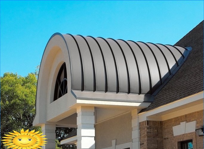Costruzione e installazione di coperture con giunti a doppia aggraffatura