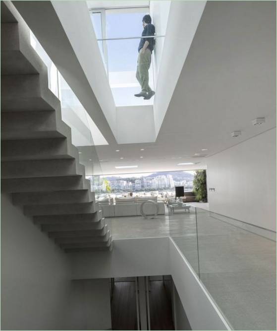 Scala nell'interior design della Residenza Urca in Brasile