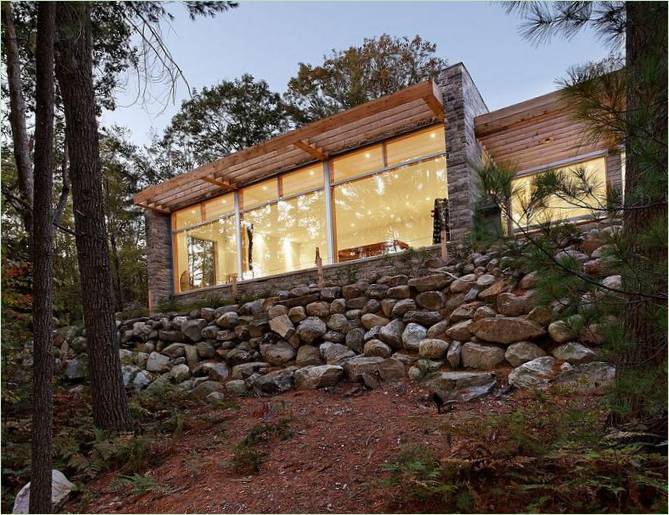 Residenza Carling nel bosco di TACT Architecture