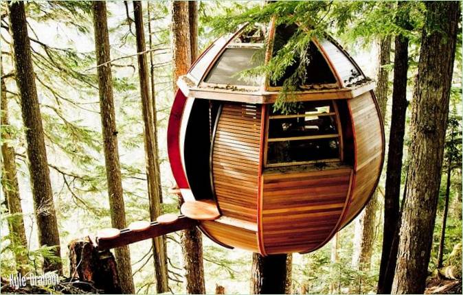Hemloft è un'accogliente casa sull'albero