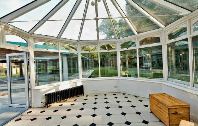 Gazebo nel parco di White Friars, Regno Unito