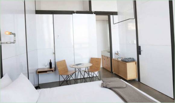Interni della camera da letto in bianco