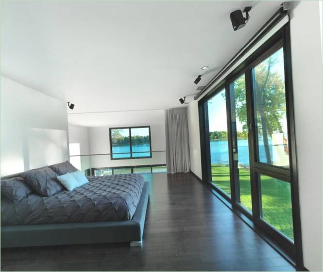 La camera da letto di una vecchia casa a Bord-du-Lac, in Quebec