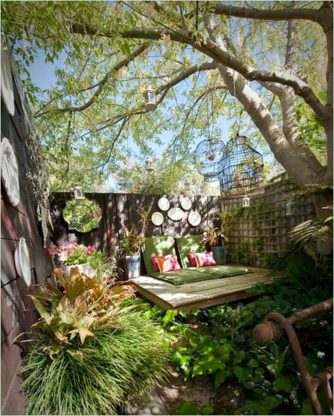 Idee straordinarie per un giardino splendidamente paesaggistico: la pavimentazione in legno Idee straordinarie per un giardino ornamentale: la pavimentazione in legno