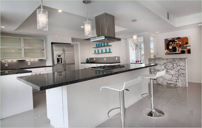 Design moderno di una cucina con bar