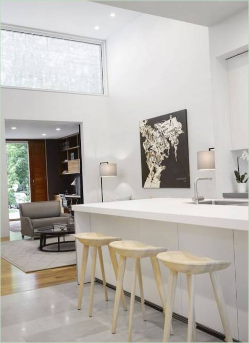 Interno della cucina con zona bar