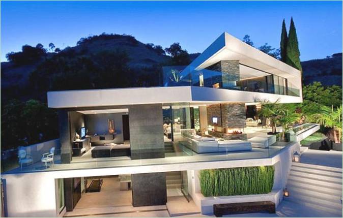 Vista notturna dell'Openhouse