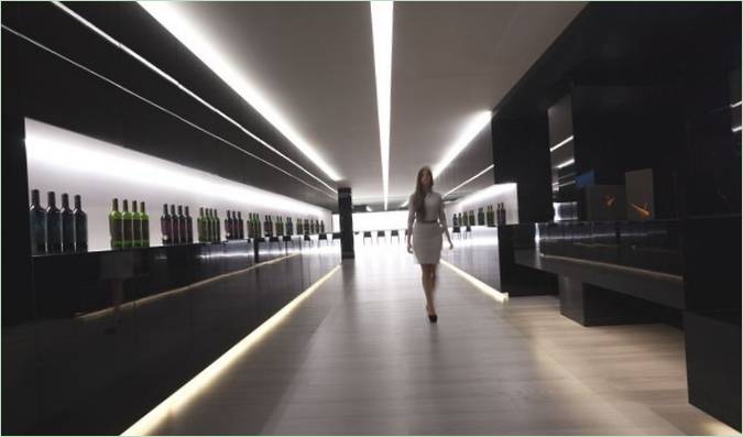 L'enoteca Vegamar Selección, un'enoteca moderna, progetto di Fran Silvestre Arquitectos, Valencia, Spagna