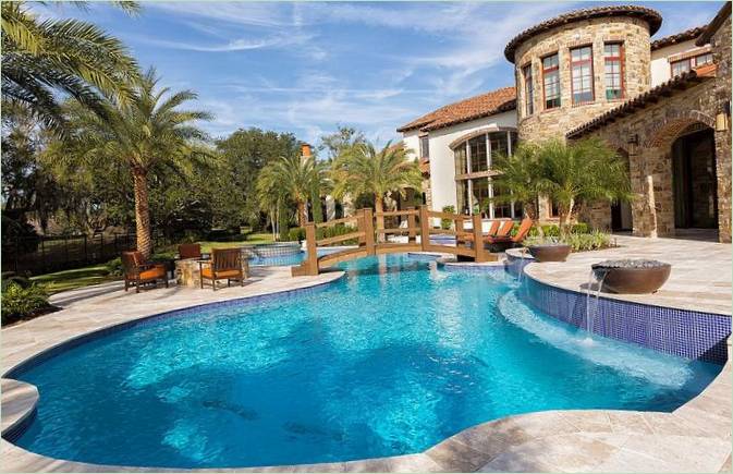 Ponte su una piscina per la decorazione del giardino - foto 7 Ponte sulla piscina per un effetto giardino - foto 7