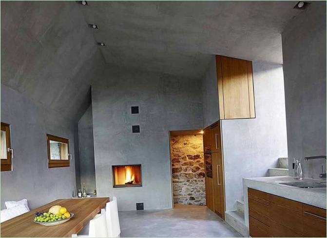La cucina con camino
