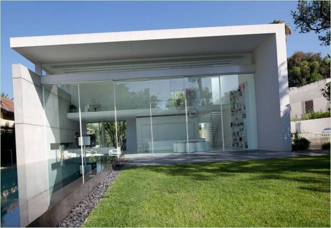 Una casa costruita tra due cortili, Israele