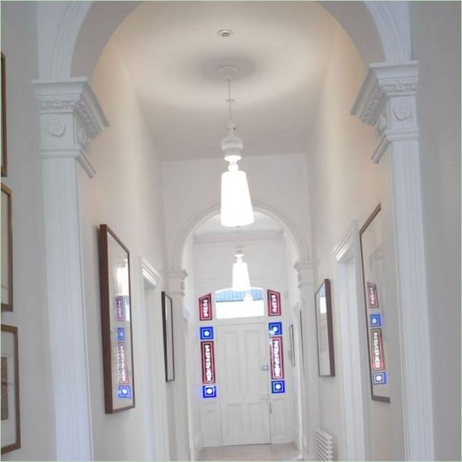 Interno dell'atrio della residenza DMH