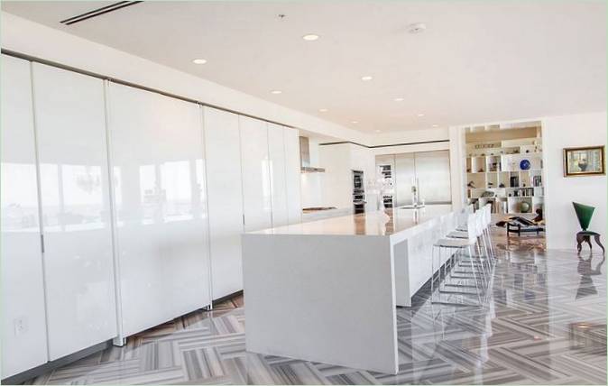 Cucina moderna bianca