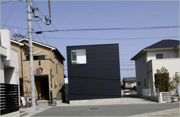 La casa giapponese minimalista House of Kashiba