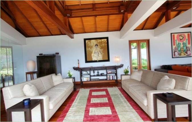 Interno del soggiorno di Villa Rak Tawan