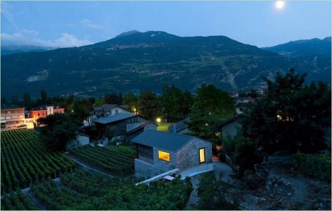 Il progetto della casa di campagna di Chamoson in Svizzera