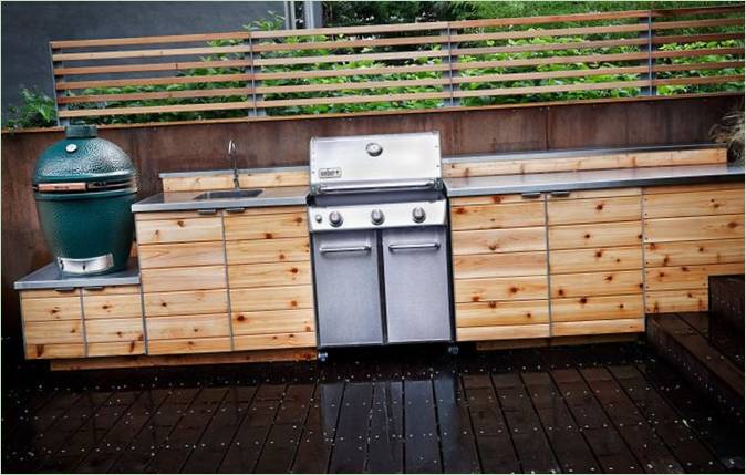 Foto di un grande patio per il barbecue