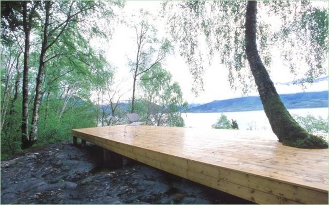 Patio dello studio di design norvegese Todd Saunders