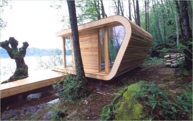 La facciata del cottage dello studio Todd Saunders Design in Norvegia