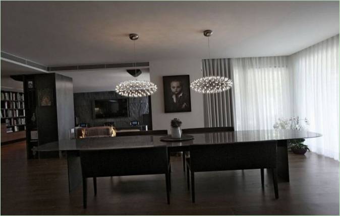 Zona pranzo della T House