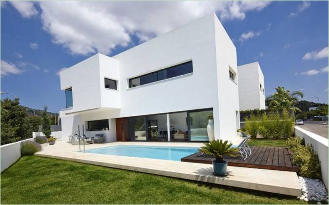Terrazze moderne per piscine - Foto 1