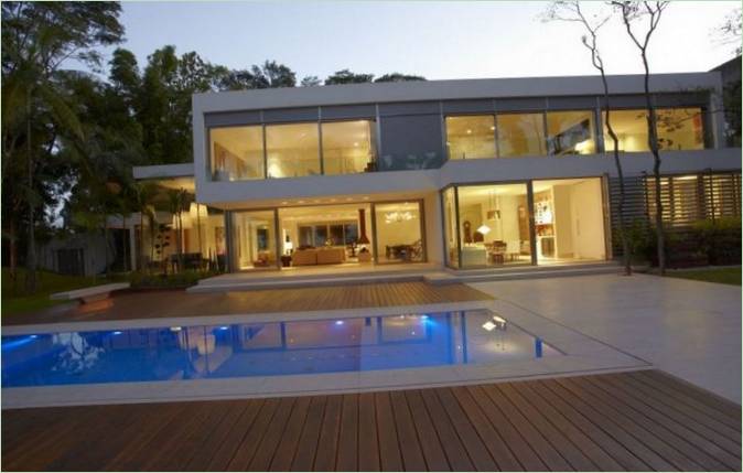 Progetto privato per una villa a due piani su una collina a San Paolo