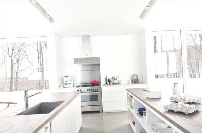 La cucina della casa di campagna Blue Hills in Canada