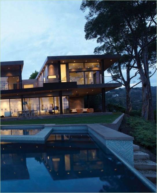 Residenza Mandeville Canyon con vista mozzafiato