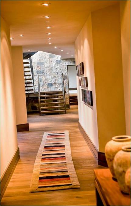 Dipinti all'interno dell'atrio del West Buttermilk