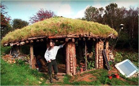 Un eco-villaggio sulle colline Preseli del Galles occidentale