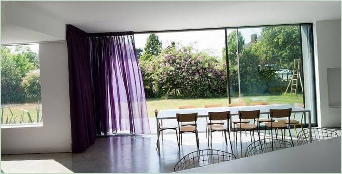 Casa a cuneo irregolare nel Surrey